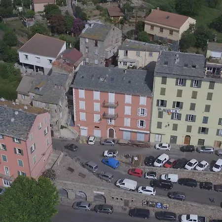 Colonella Apartmán *